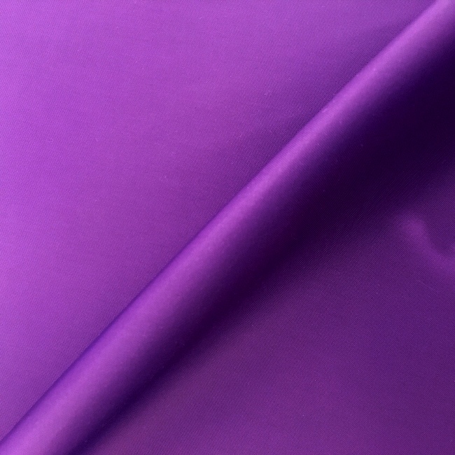 ✨NOW 3750cad✨ Twist MM COLOUR: Dark Rose Purple MATERIAL: Epi